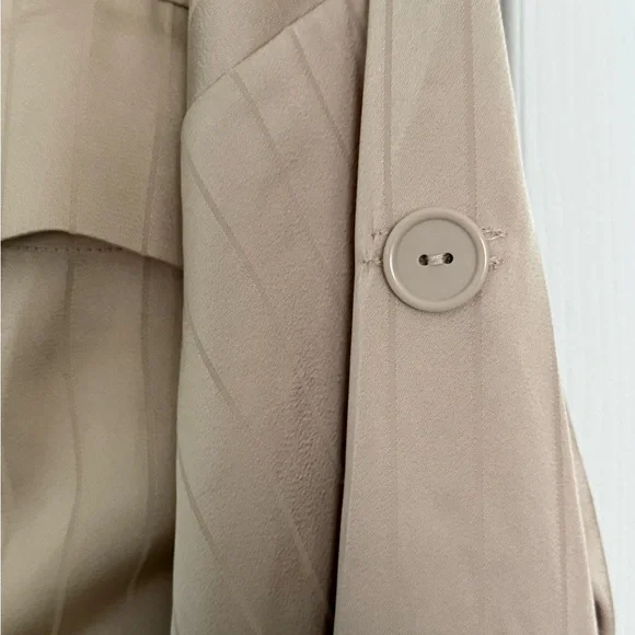 Zara Oversized Beige Button Down Shirt size M Relaxed Fit Minimalist Capsule - Picture 5 of 12